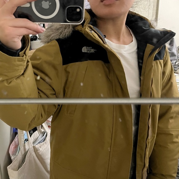 The North Face Parka Jacket - Picture 5 of 5